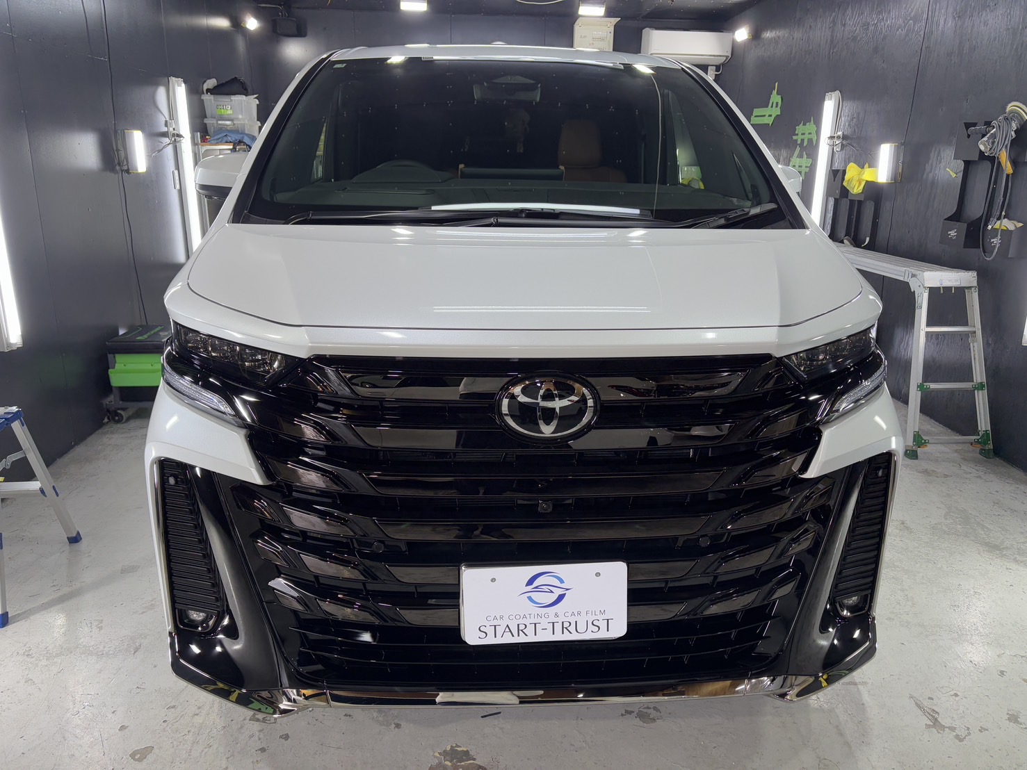 トヨタ ヴェルファイア 施工写真 (6)