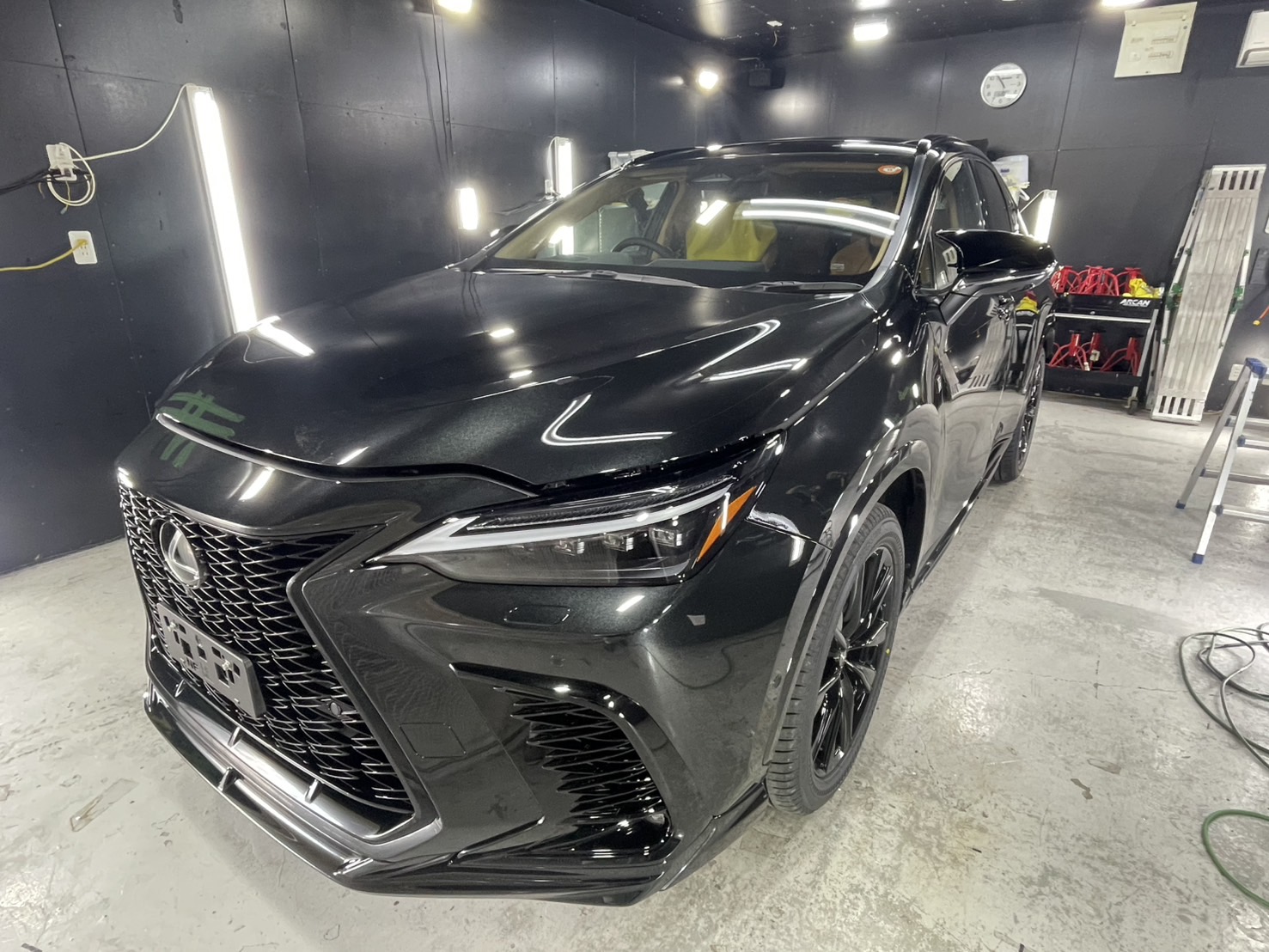 レクサス NX350h 施工写真 (7)
