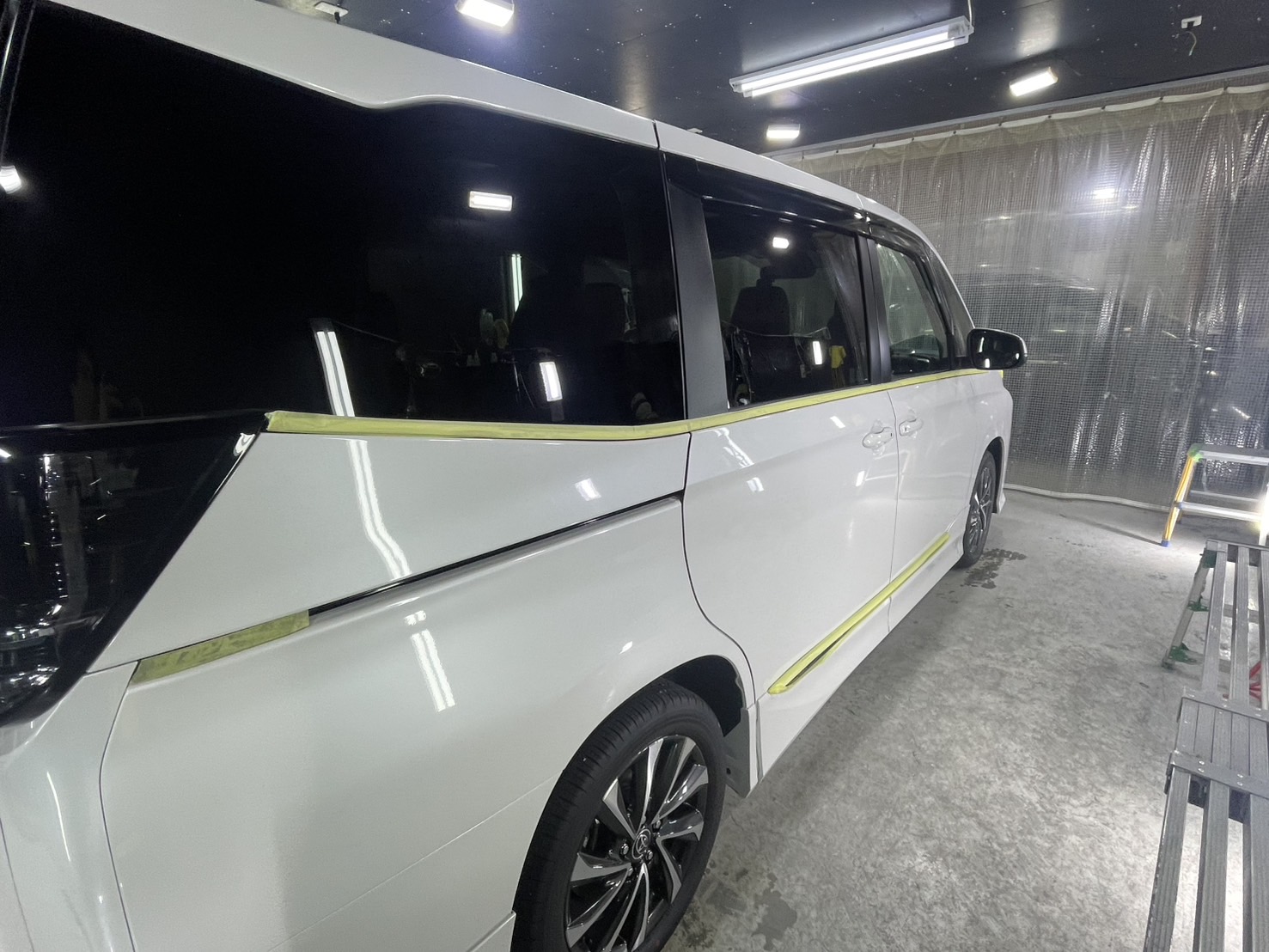 トヨタ VOXY 施工写真 (11)
