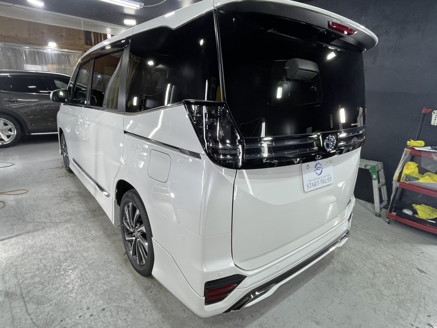 トヨタ VOXY 施工写真 (19)