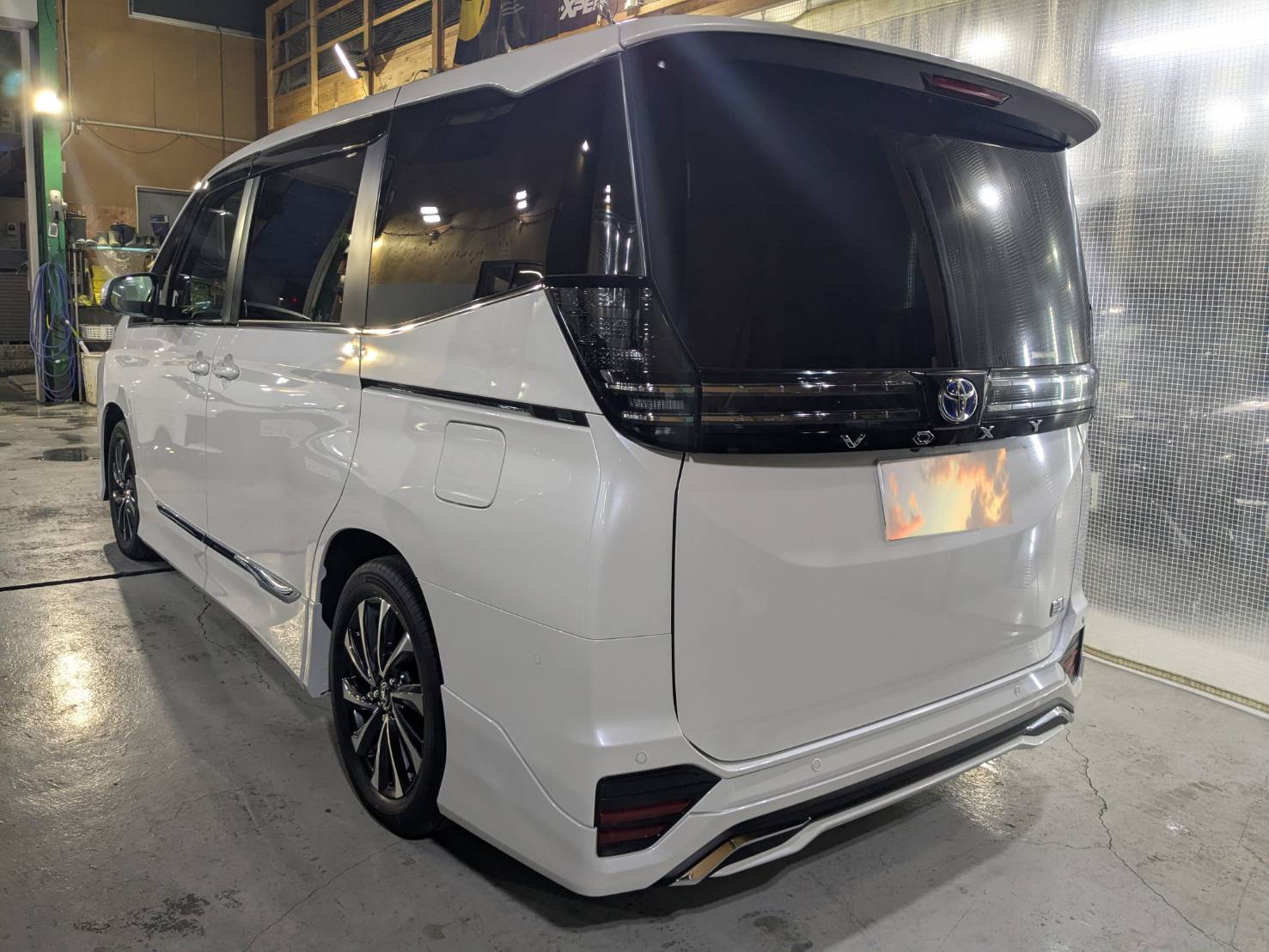 トヨタ VOXY 施工写真 (16)