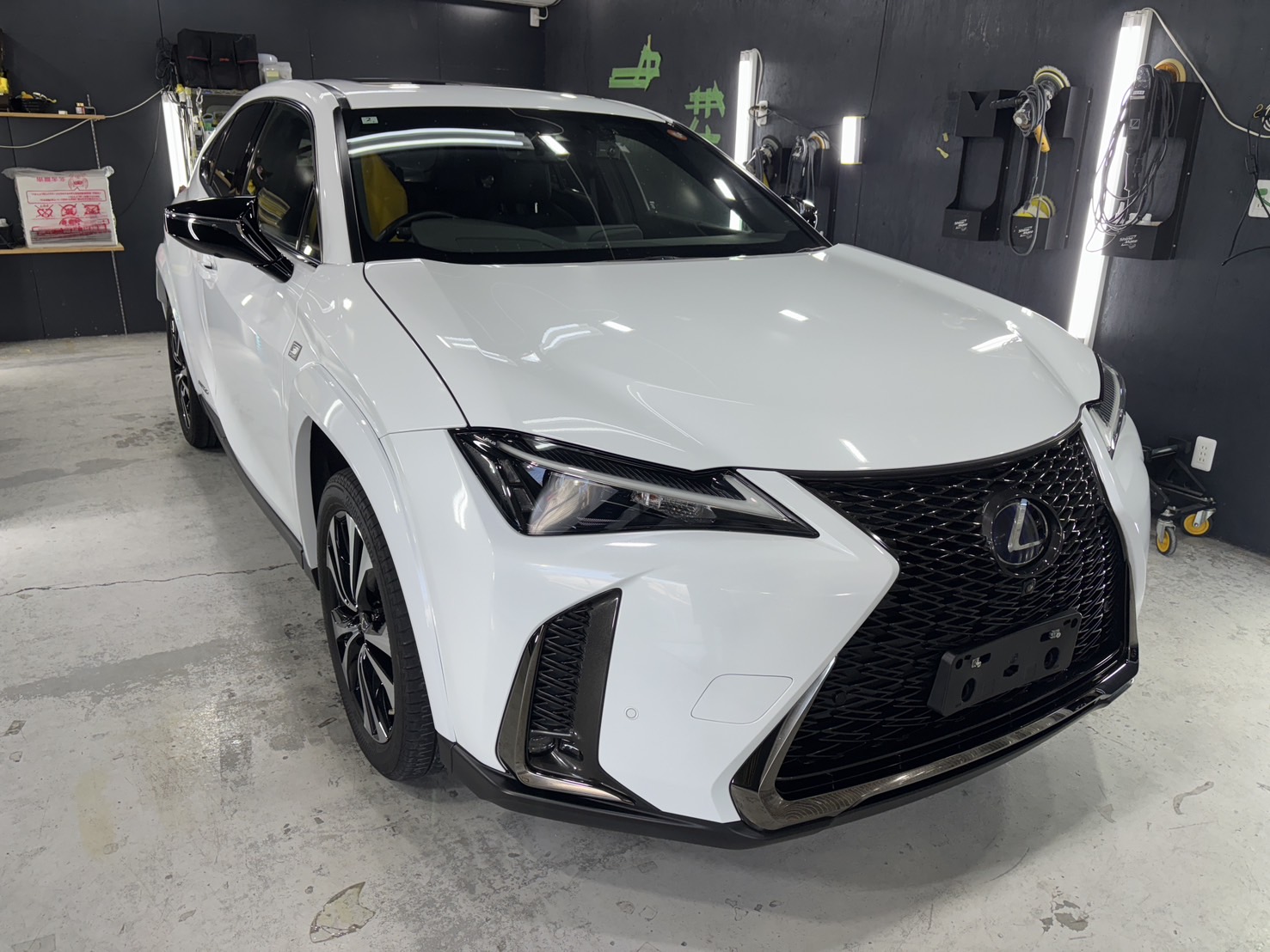 レクサス UX250h 施工写真 (2)