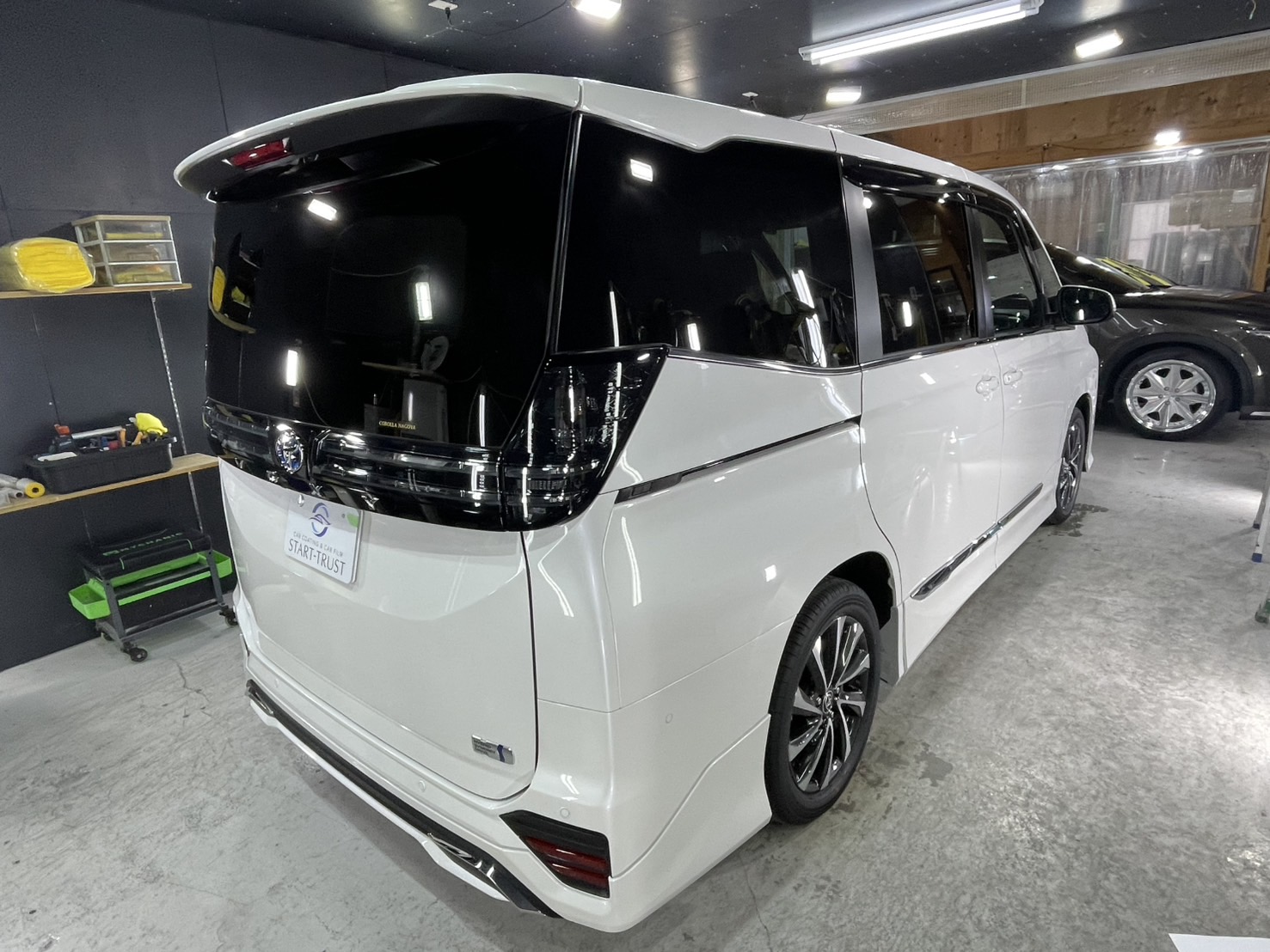 トヨタ VOXY 施工写真 (21)