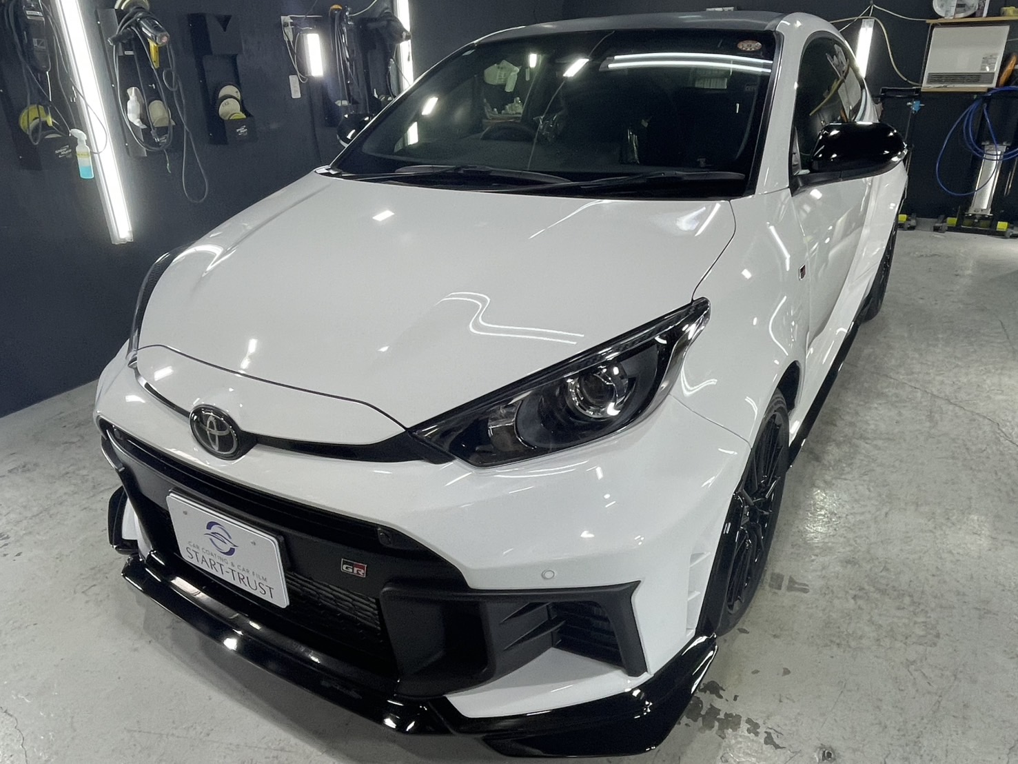 トヨタ GRヤリス 施工写真 (4)