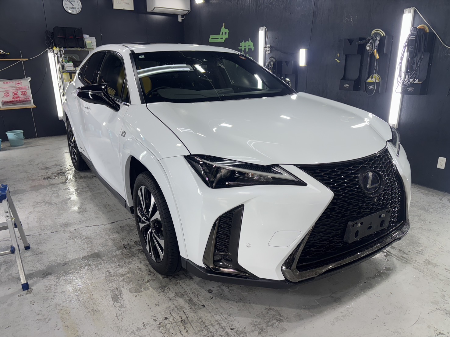 レクサス UX250h 施工写真 (5)