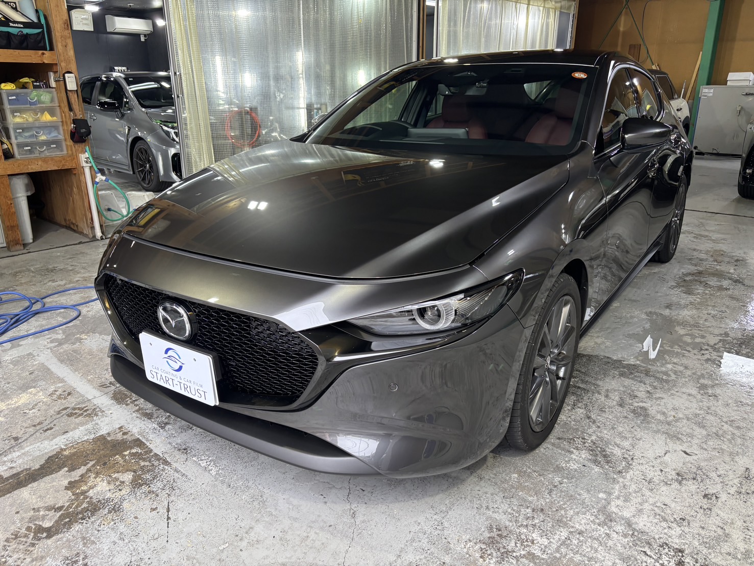 マツダ マツダ3 施工写真 (4)