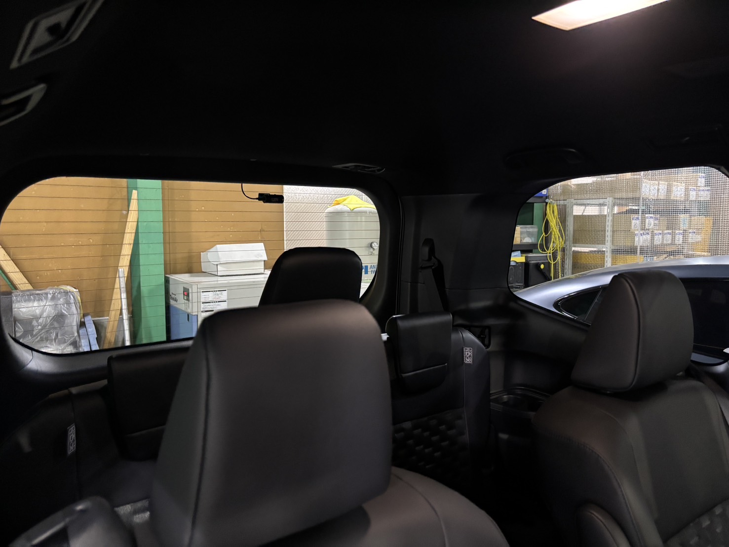 トヨタ VOXY 施工写真 (14)
