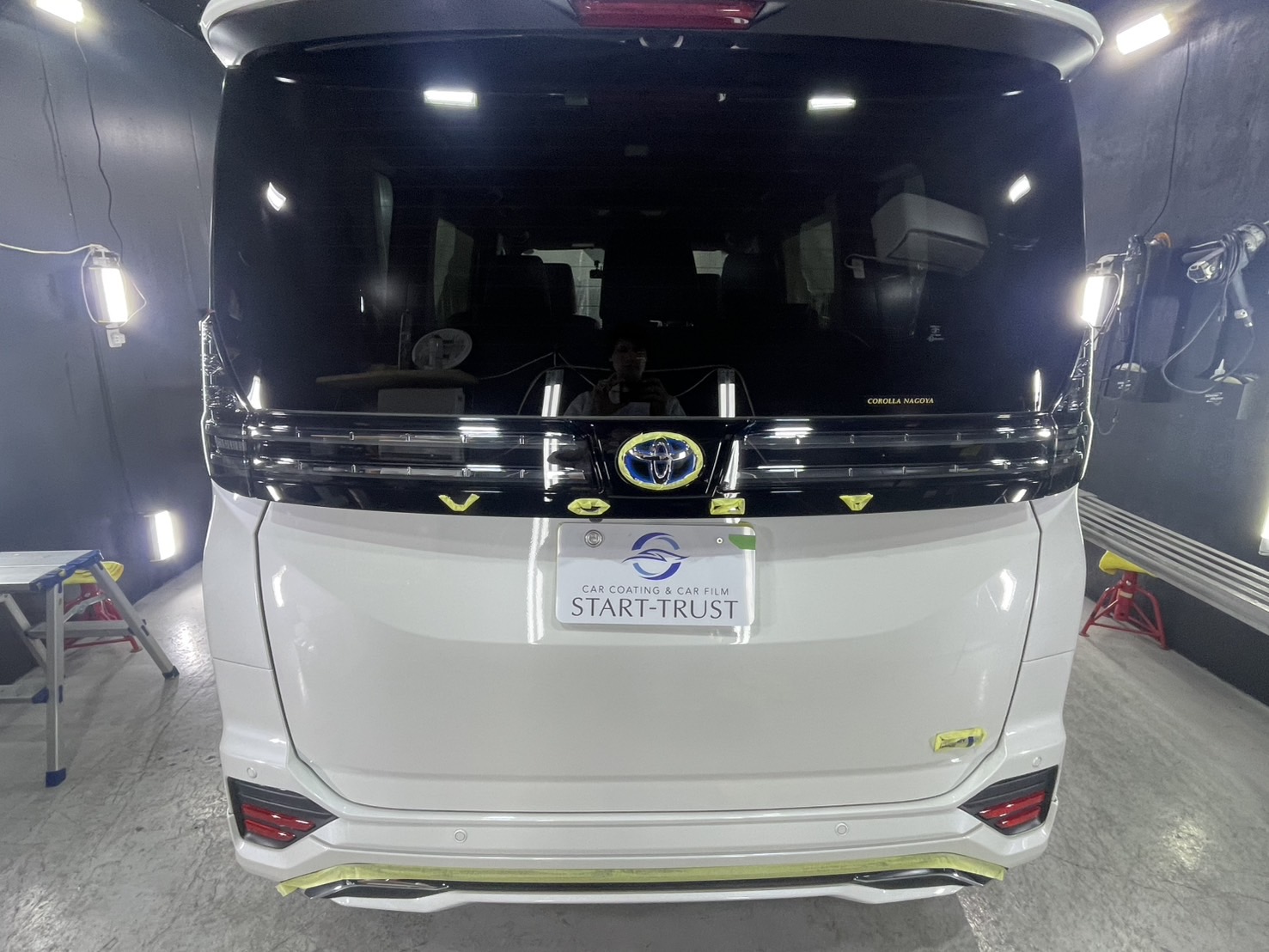 トヨタ VOXY 施工写真 (10)