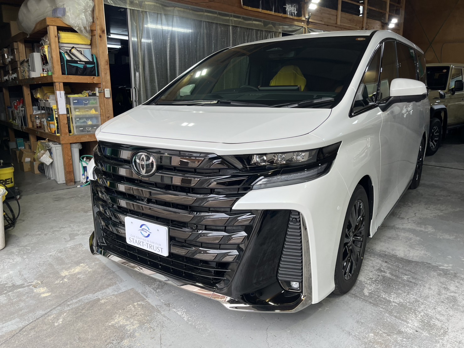 トヨタ ヴェルファイア セラミックコーティング 施工前