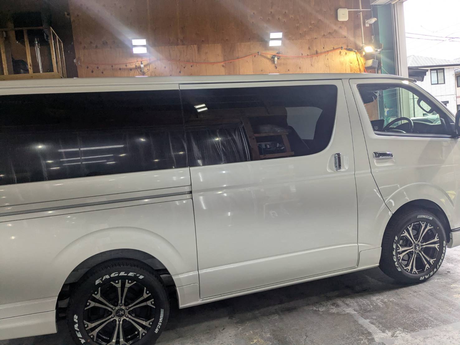 トヨタ ハイエース 施工写真 (13)