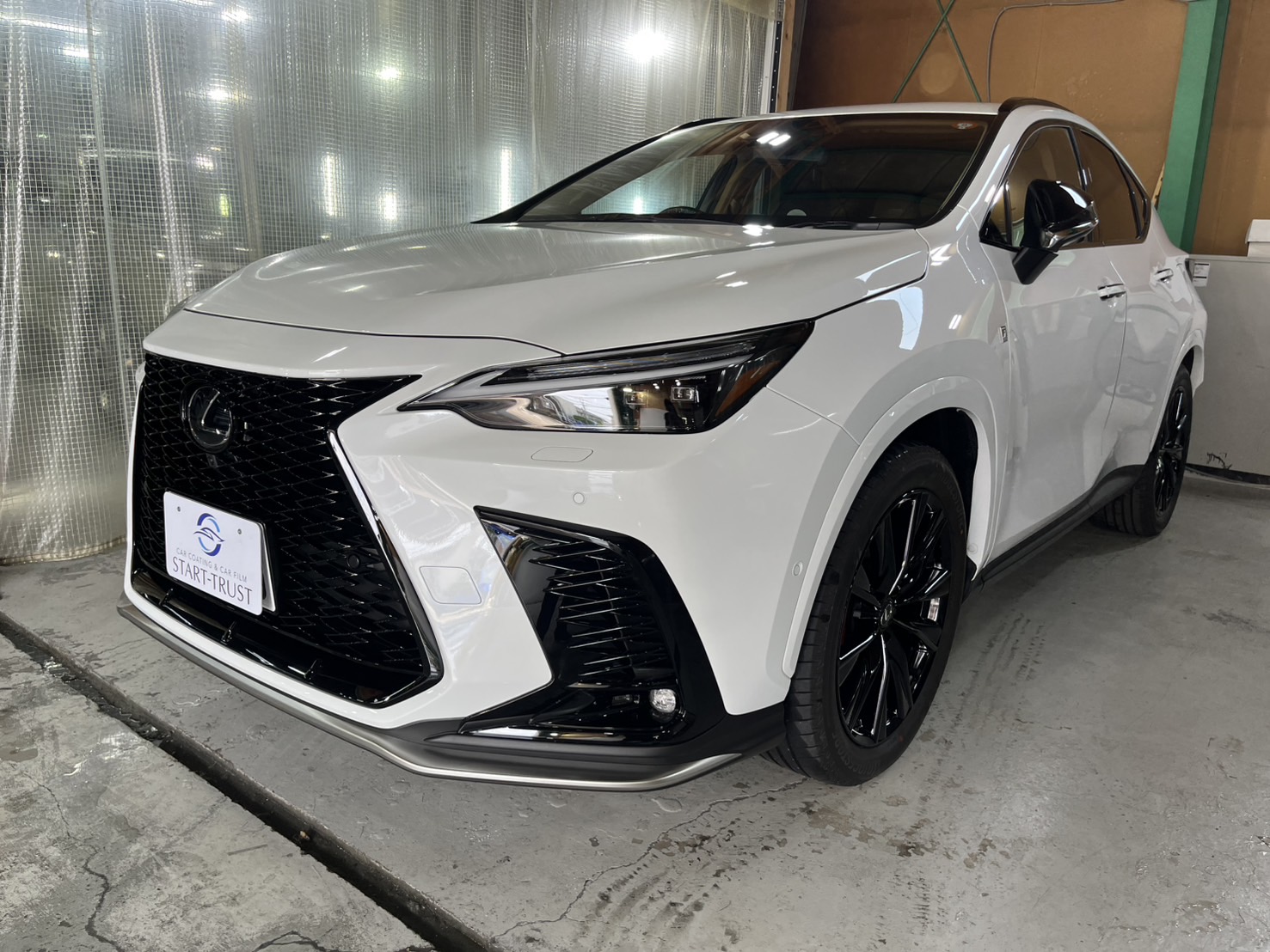 レクサス NX350h 施工写真 (4)