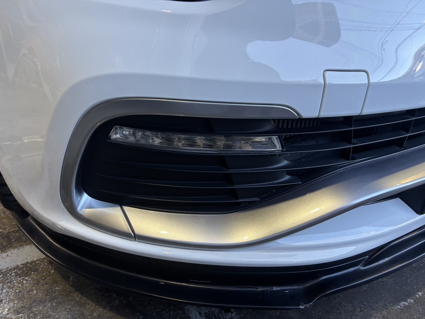 ルノー ルーテシア 施工写真 (4)