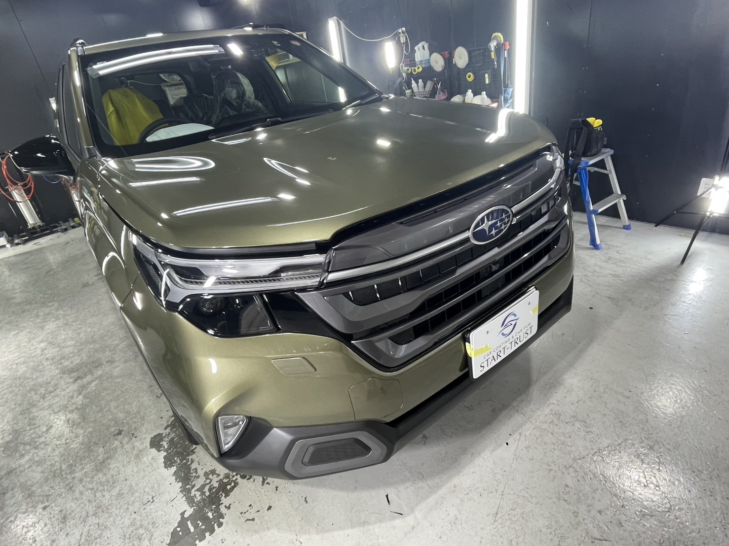 スバル フォレスター 施工写真 (1)