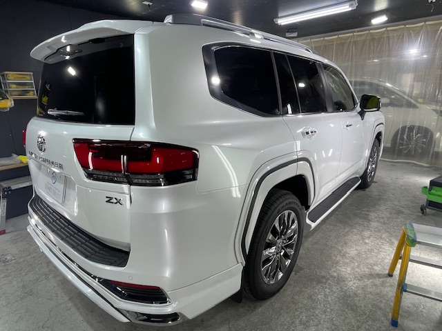 トヨタ ランドクルーザー300 施工写真 (1)