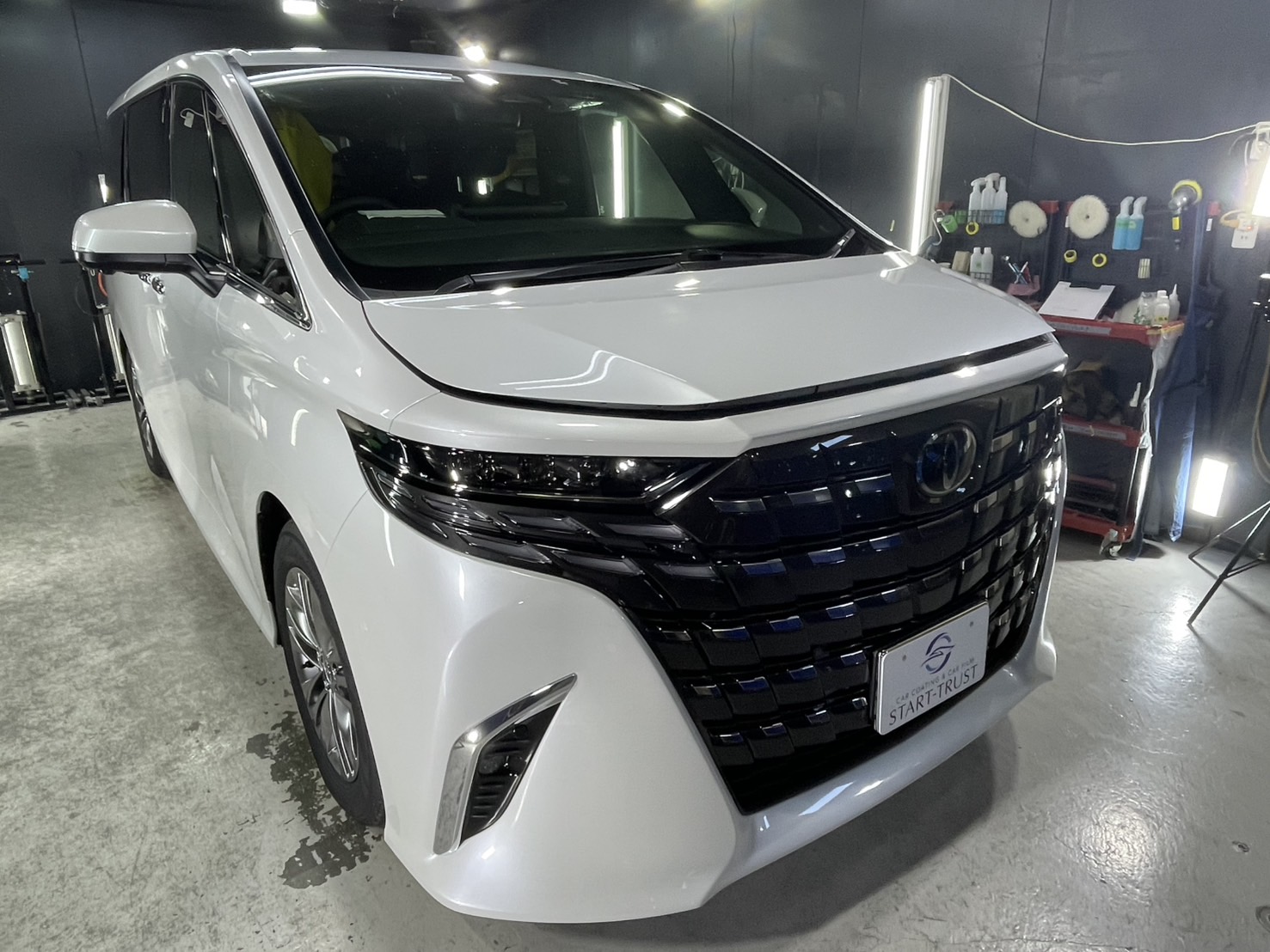 トヨタ アルファード 施工写真 (1)