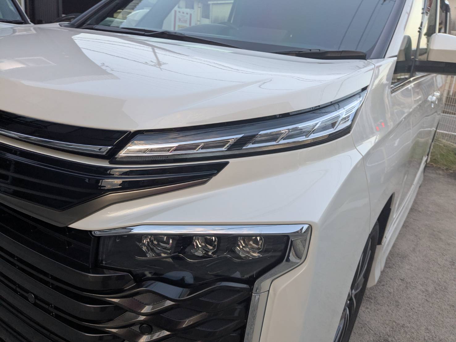 トヨタ VOXY 施工写真 (4)
