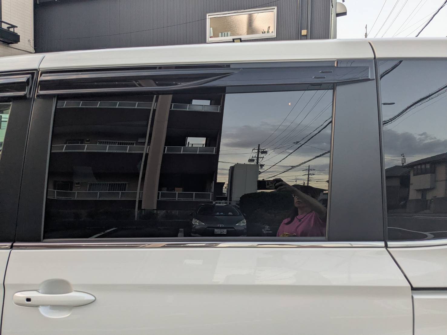 トヨタ VOXY 施工写真 (1)