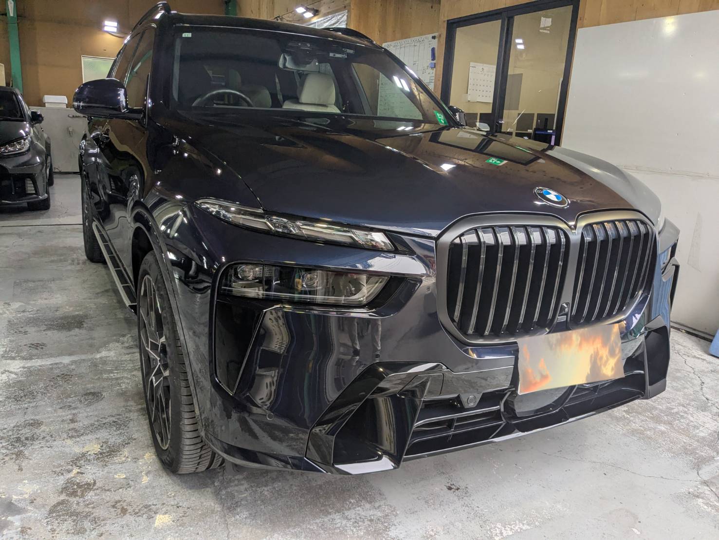 BMW X7 施工写真 (1)