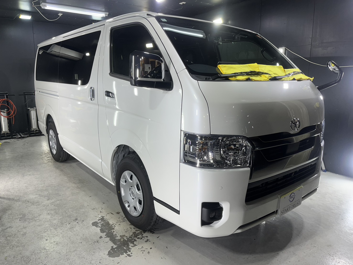 トヨタ ハイエース 施工写真 (5)