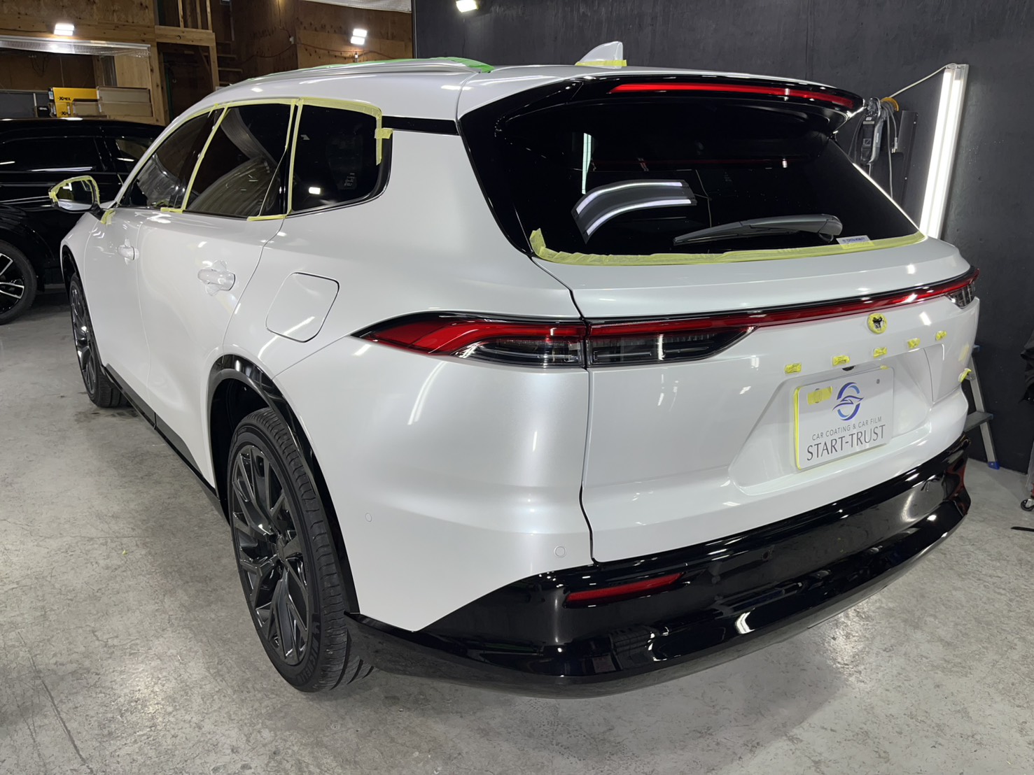 トヨタ クラウンエステート 施工写真 (4)
