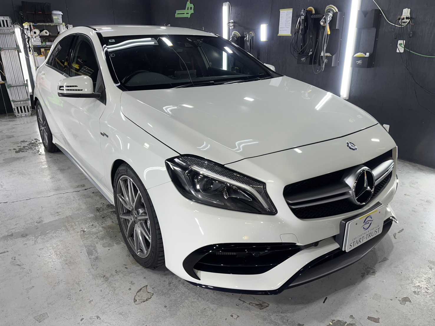 AMG A4 ガラスコーティング 施工後の仕上がり