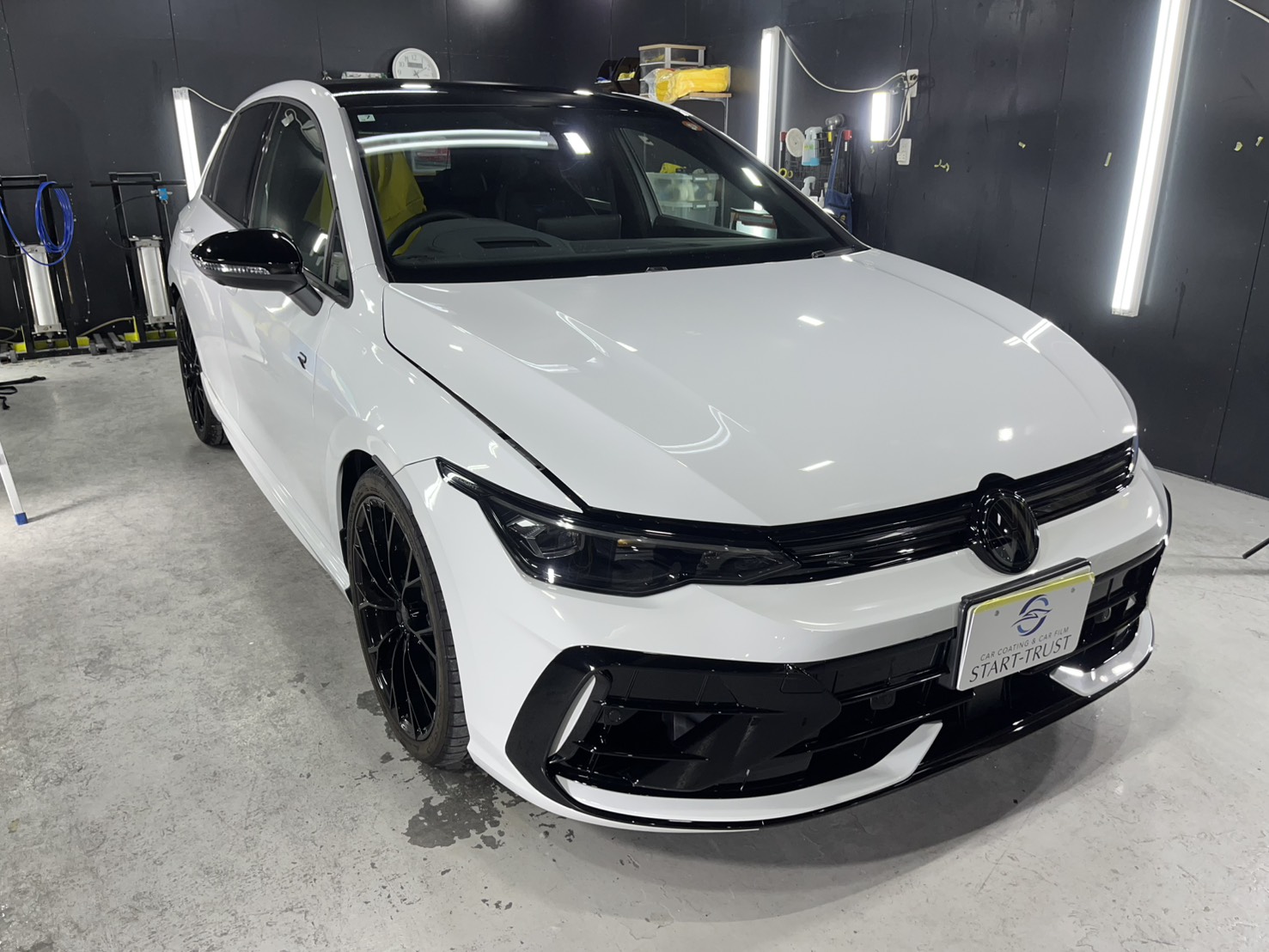 フォルクスワーゲン ゴルフR 施工写真 (1)