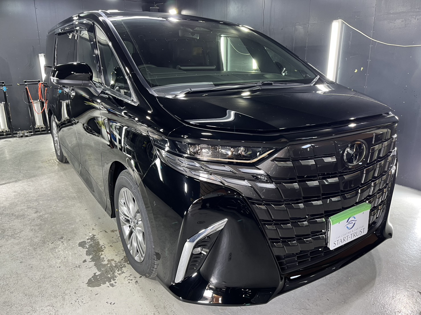 トヨタ アルファード 施工写真 (1)