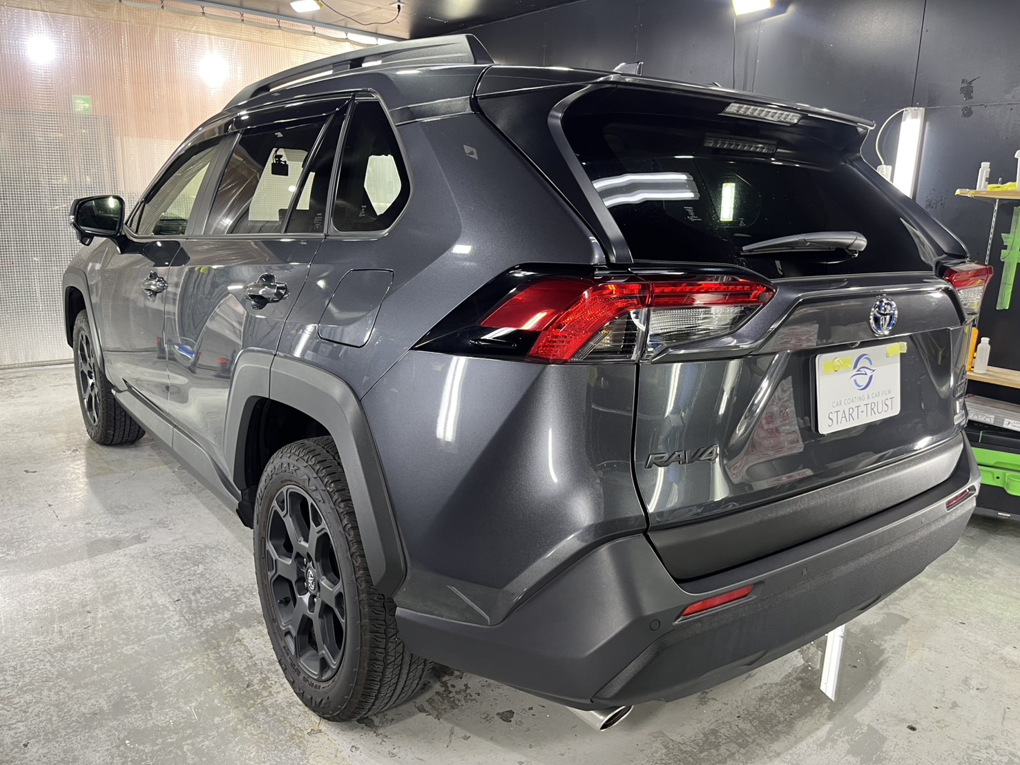 トヨタ RAV4 施工写真 (3)