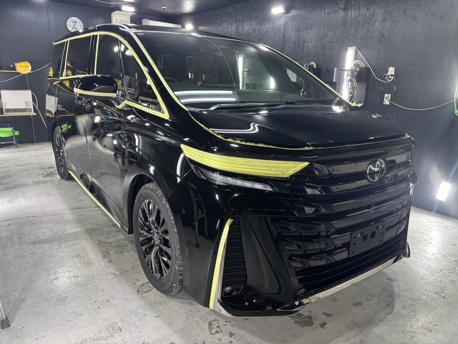 トヨタ ヴェルファイア 施工写真 (6)