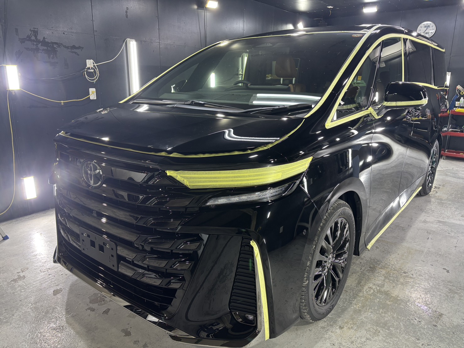 トヨタ ヴェルファイア 施工写真 (4)