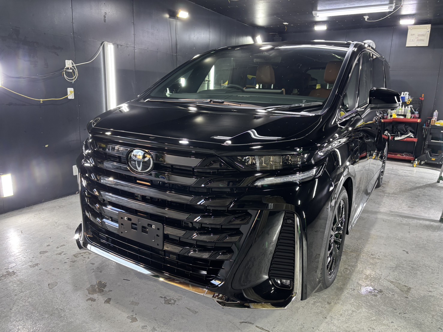 トヨタ ヴェルファイア 施工写真 (8)