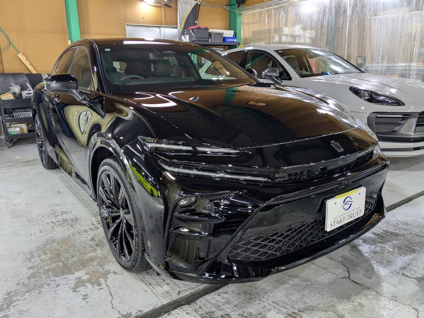 トヨタ クラウンスポーツ 施工写真 (1)