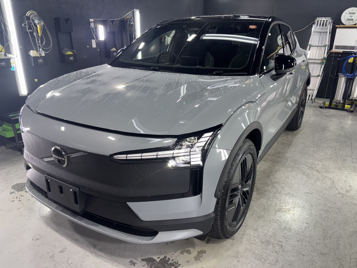 ボルボ EX30 施工写真 (1)