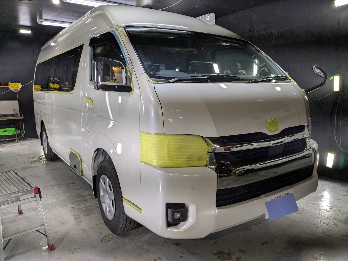 トヨタ ハイエース 施工写真 (1)