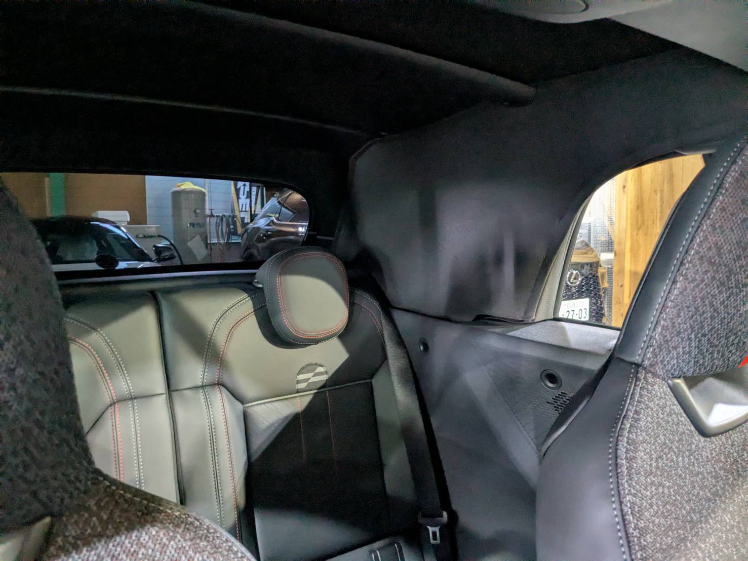 MINI ジョンクーパーワークス 施工写真 (17)