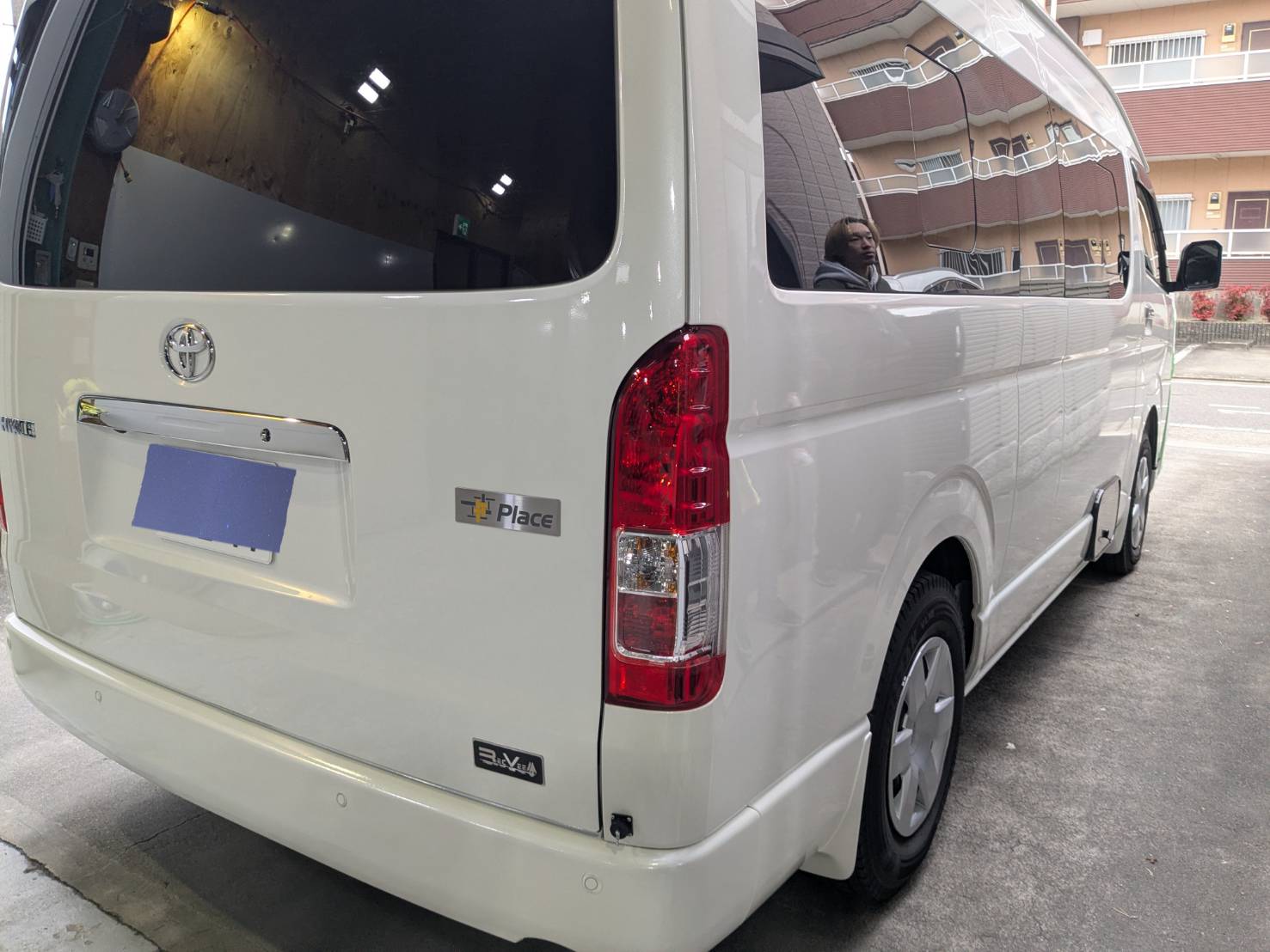 トヨタ ハイエース 施工写真 (7)