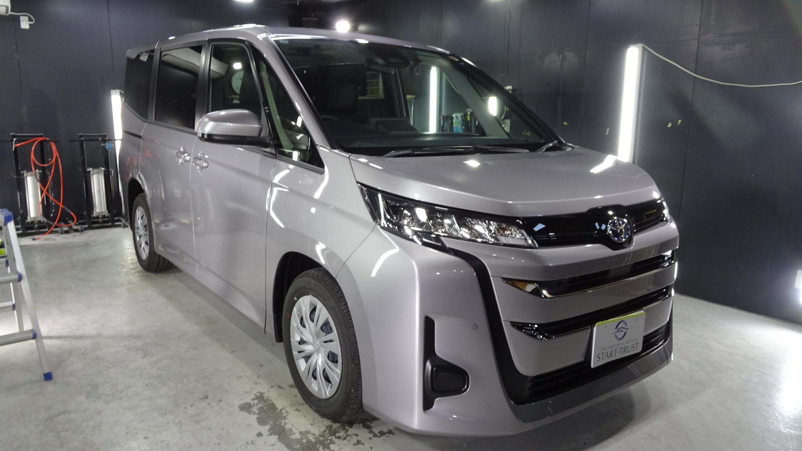 トヨタ ノア 施工写真 (5)