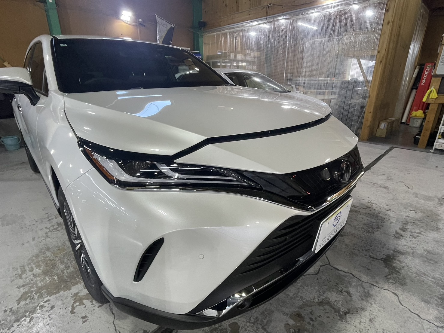トヨタ X1 セラミックコーティング 施工後の仕上がり