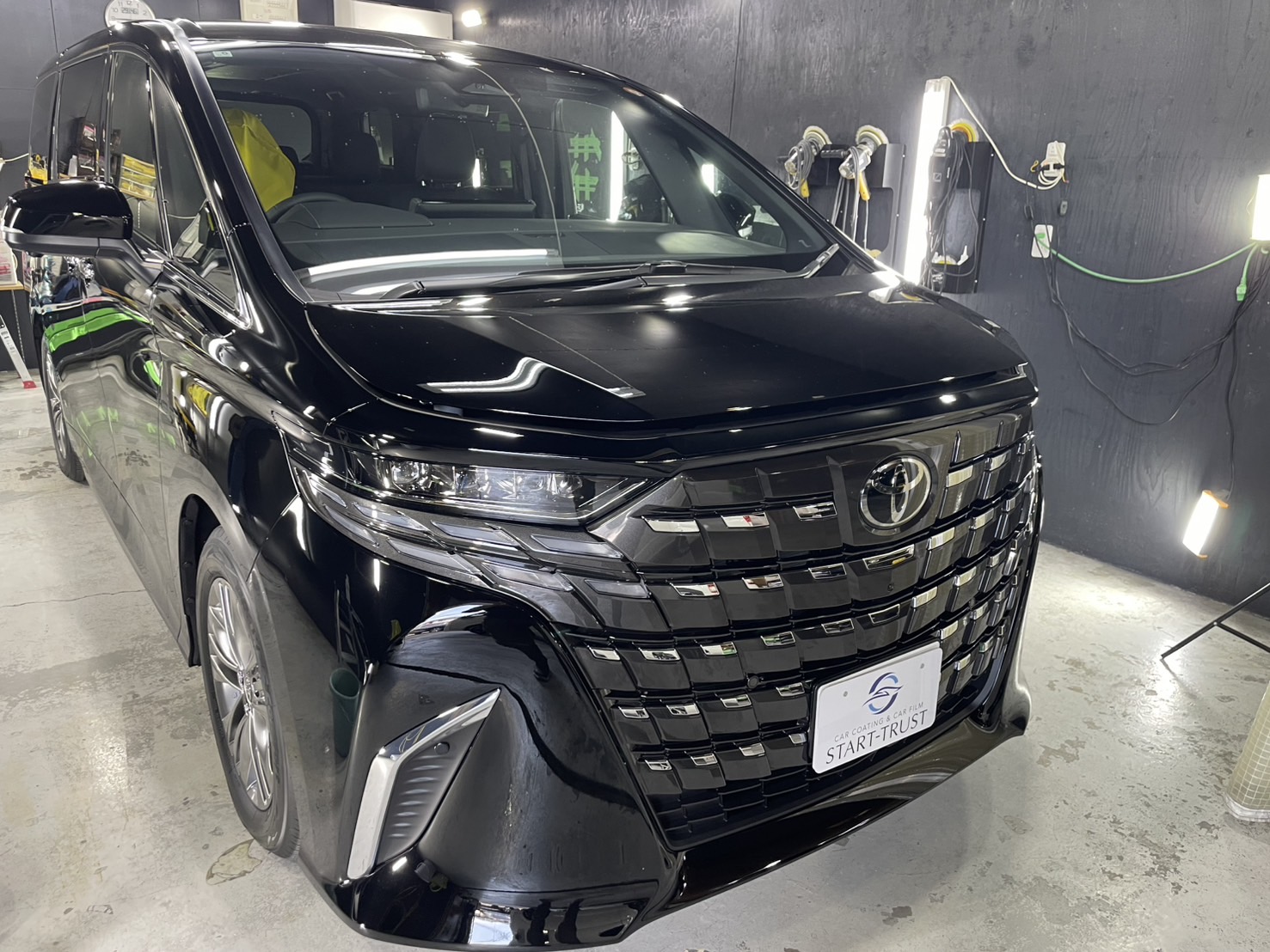 トヨタ アルファード 施工写真 (4)