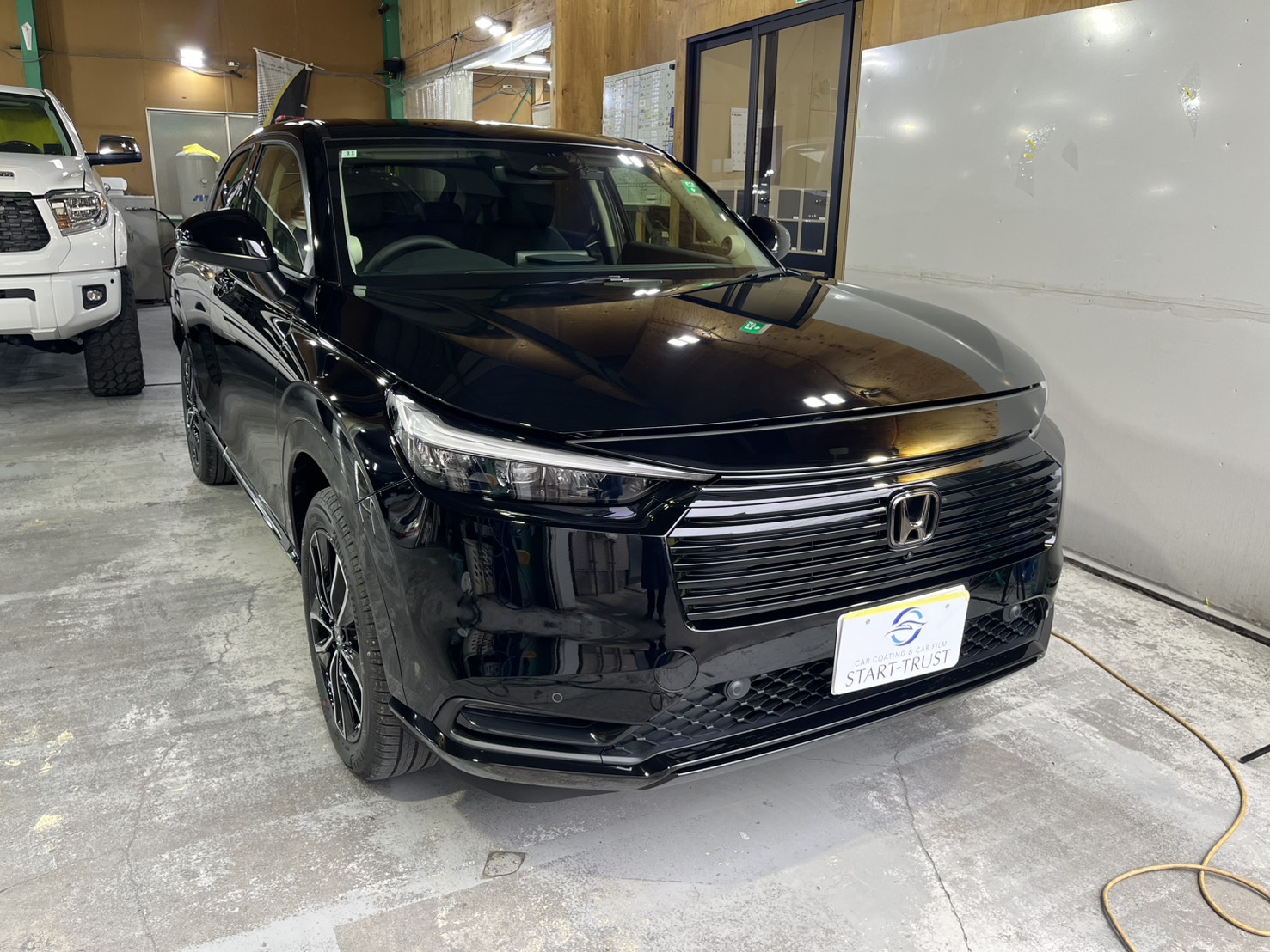 ホンダ ヴェゼル 施工写真 (1)