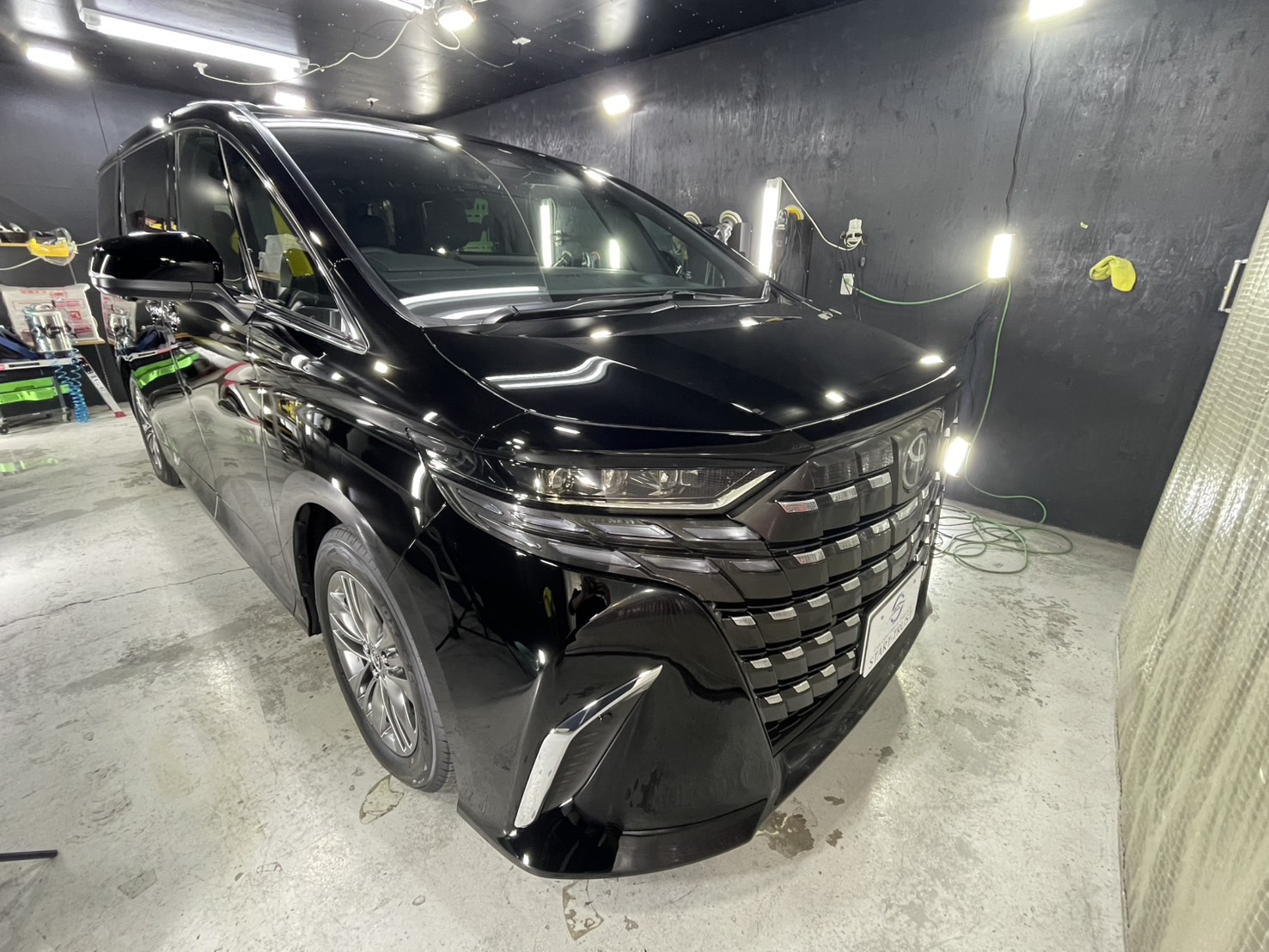 トヨタ アルファード 施工写真 (1)