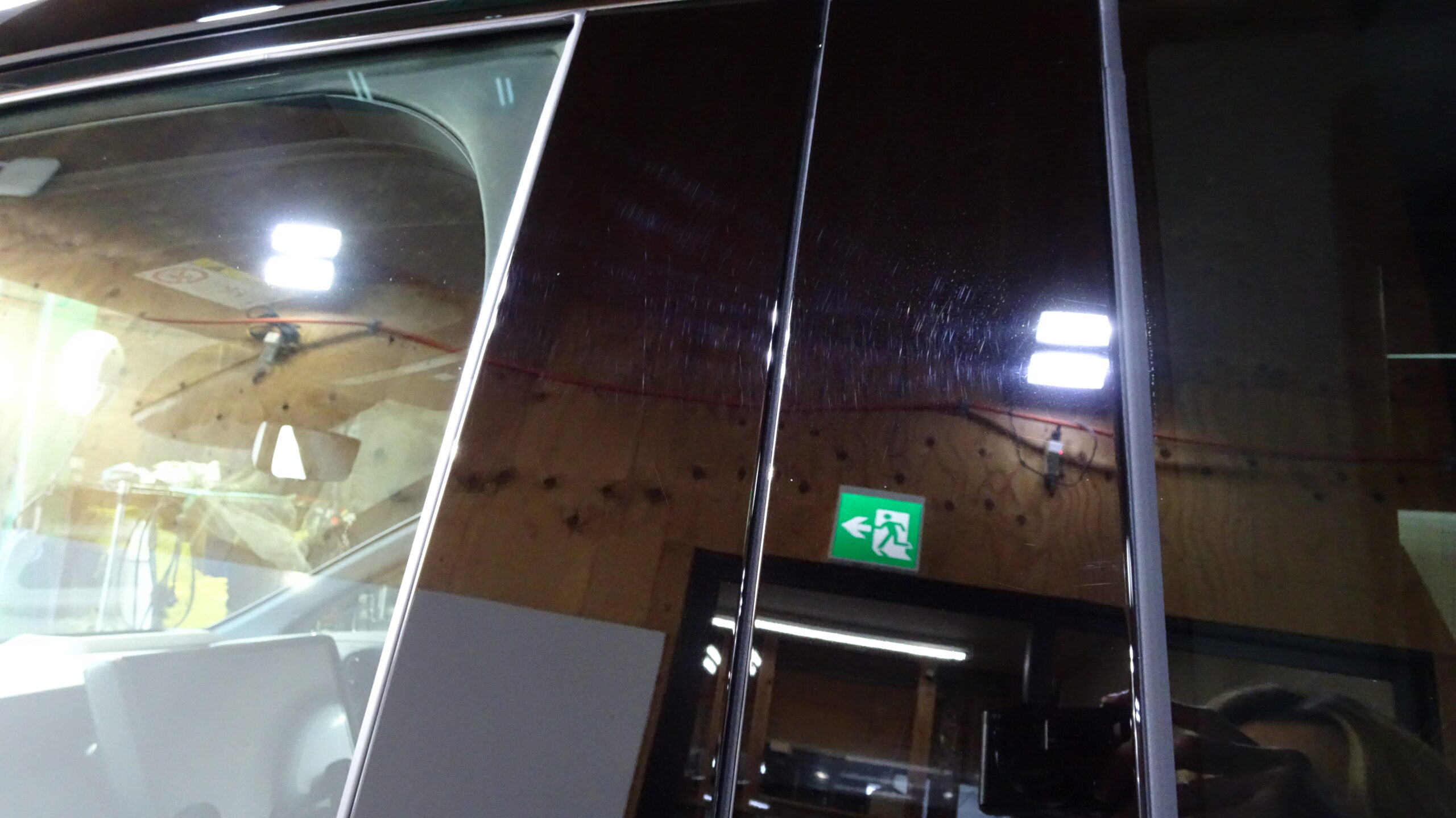 トヨタ ヴェルファイア 施工写真 (4)