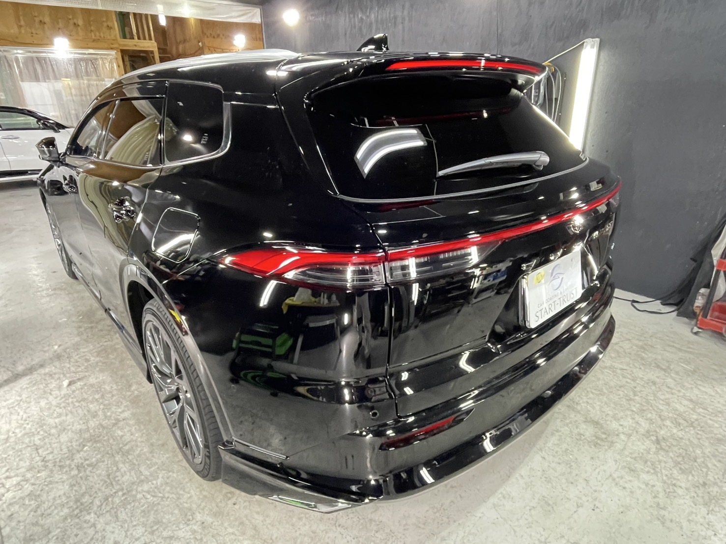 トヨタ クラウンエステート 施工写真 (2)