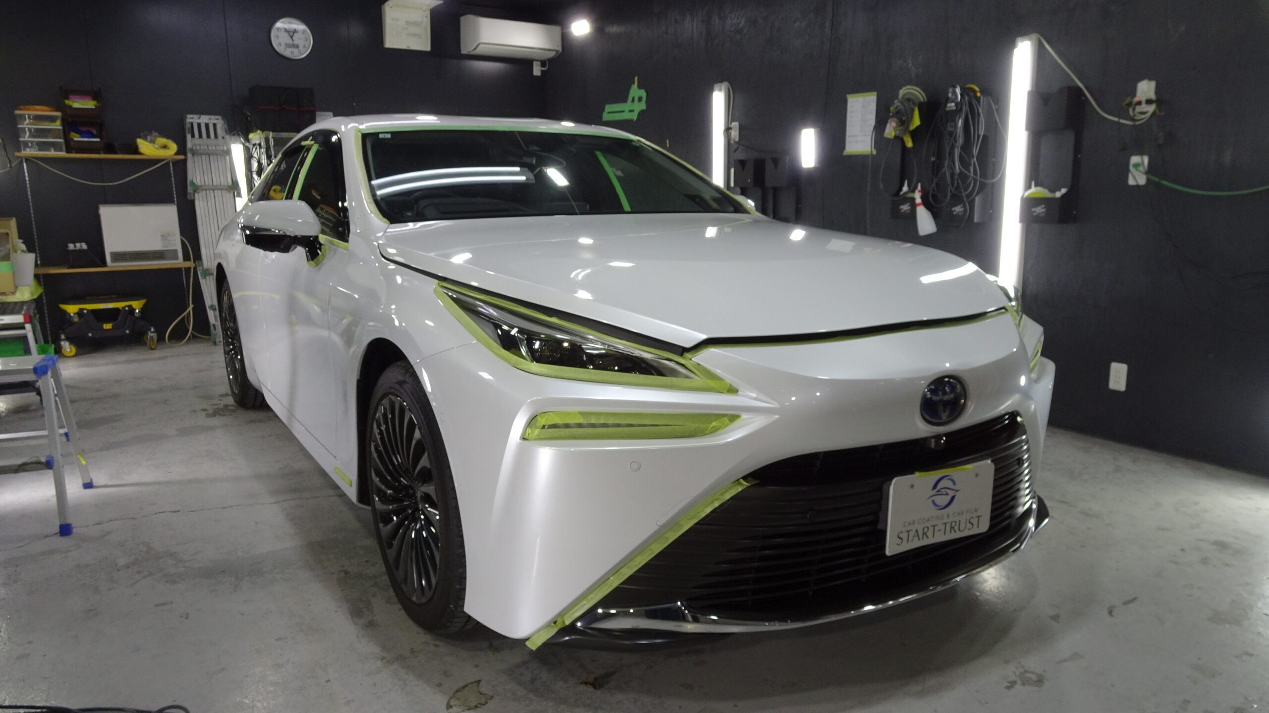 トヨタ ミライ 施工写真 (4)