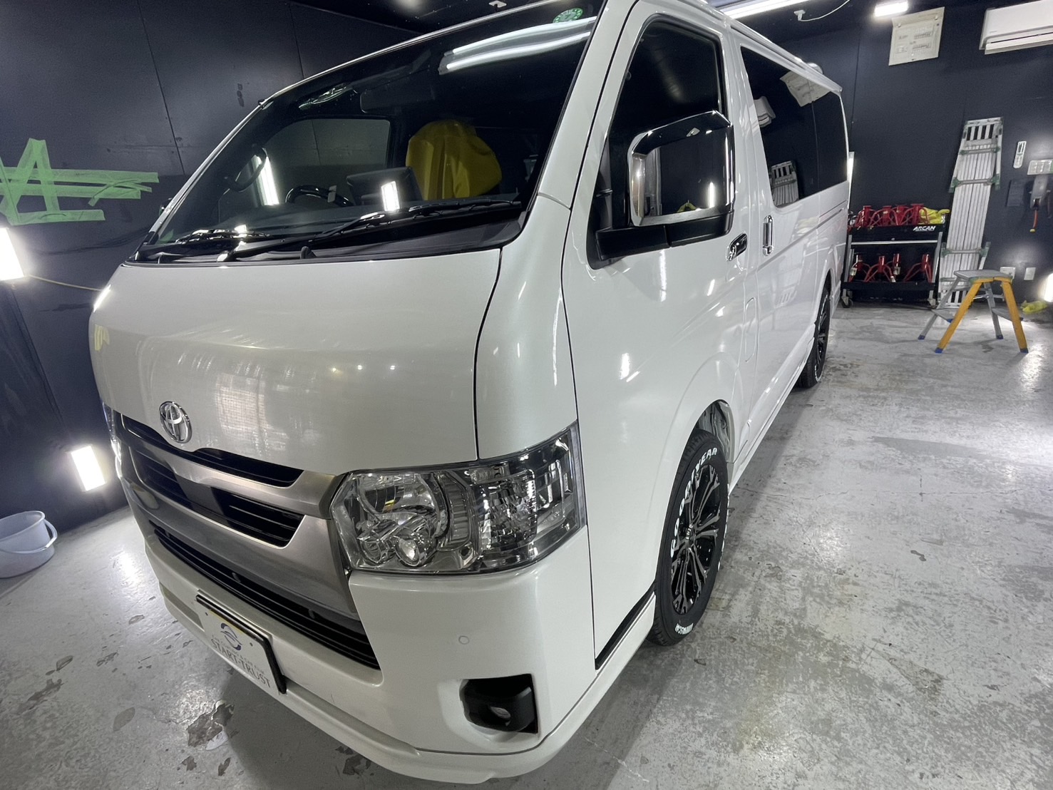 トヨタ ハイエース 施工写真 (4)