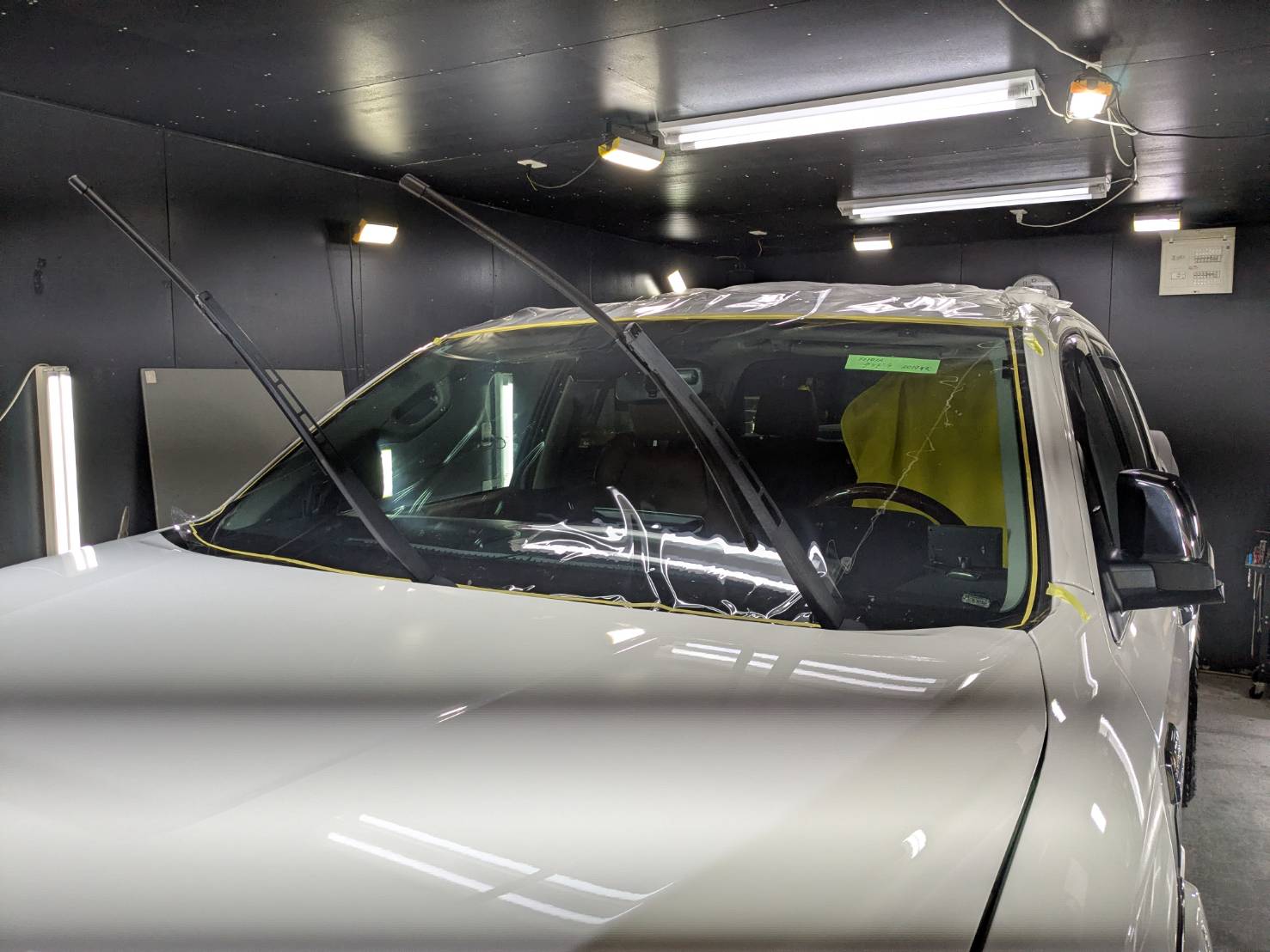 トヨタ タンドラ 施工写真 (1)