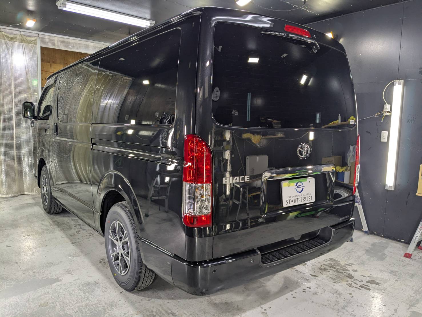 トヨタ ハイエース 施工写真 (5)