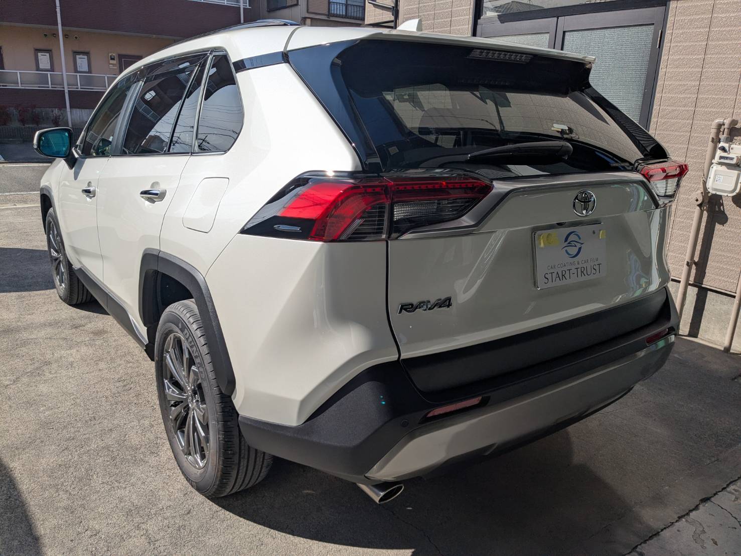 トヨタ RAV4 施工写真 (6)