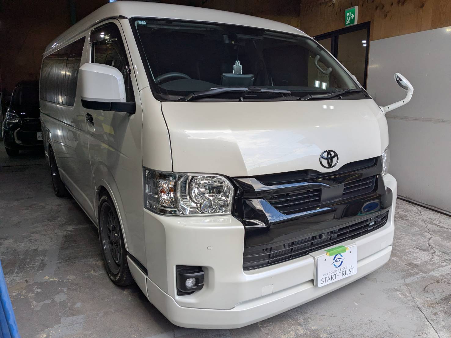 トヨタ ハイエースGL 施工写真 (3)
