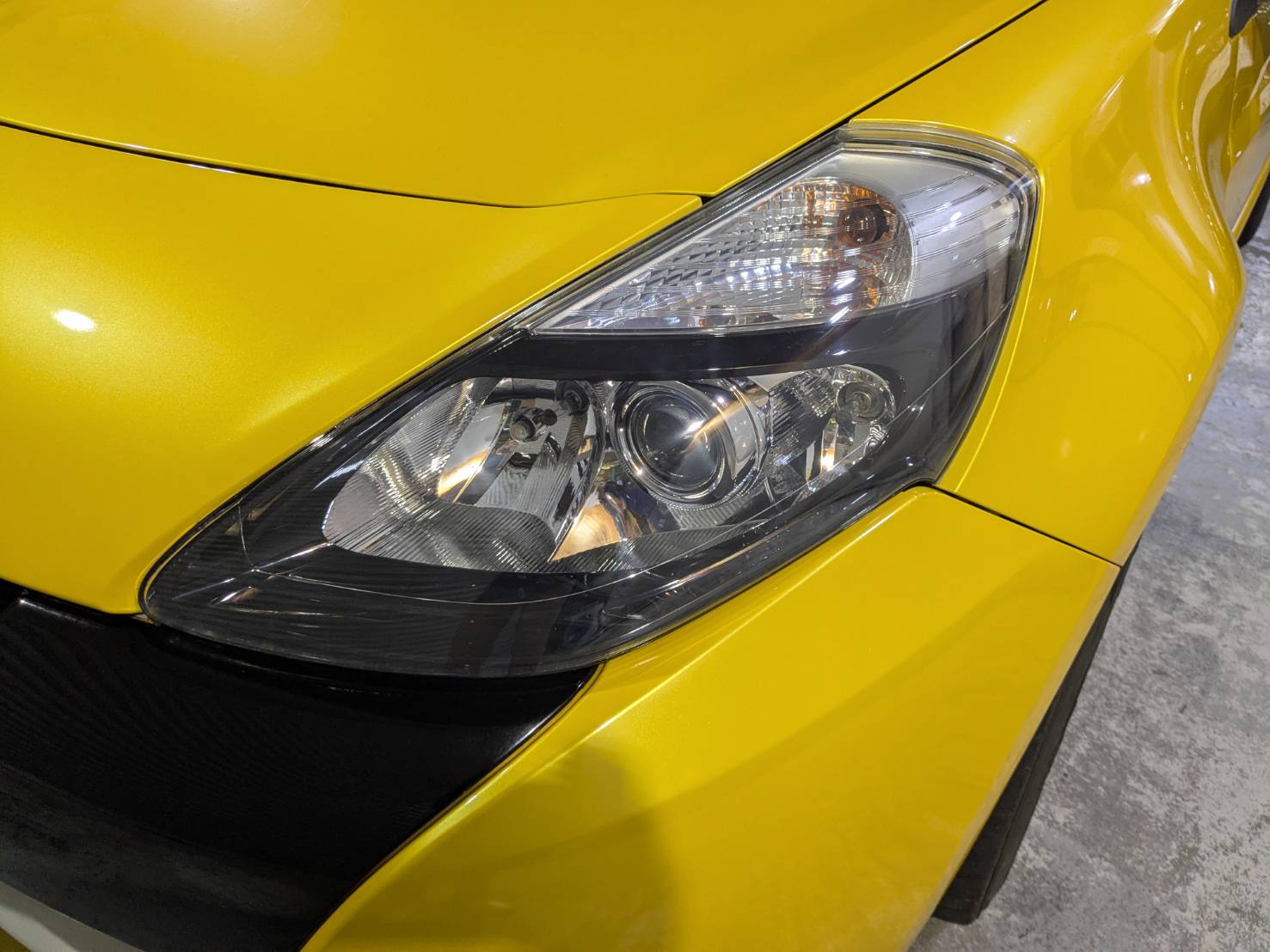 ルノー ルーテシアRS3 施工写真 (6)